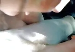 A besta ruiva suruba em baile não pode resistir à persistência do homem