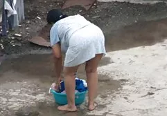 O vibrador putinha dando de quatro é o melhor amigo de uma garota