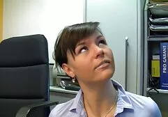 As prostitutas putaria bissexual cumprem todos os desejos do cliente .