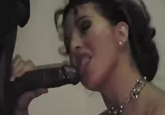 Katya animado esguicha porno no baile de carnaval