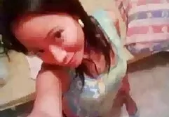 Este carnaval da putaria porno homem negro fode duas namoradas nos buracos.