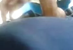 A morena putaria peituda terminando com uma táxi